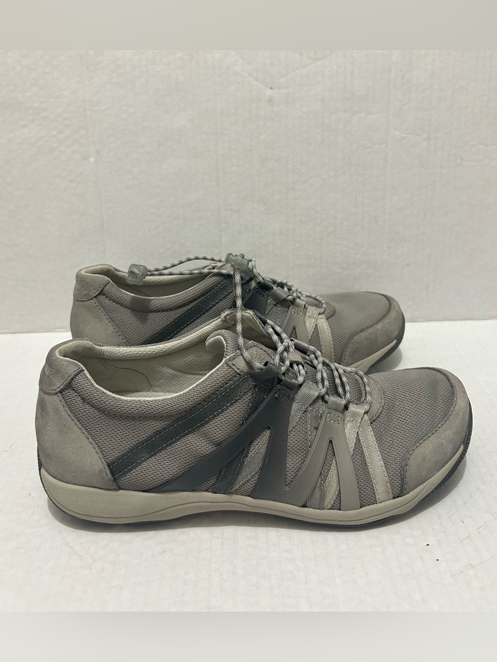 Dansko Women’s Henriette Gray
Casual Comfort Shoes Sneakers
Size 41